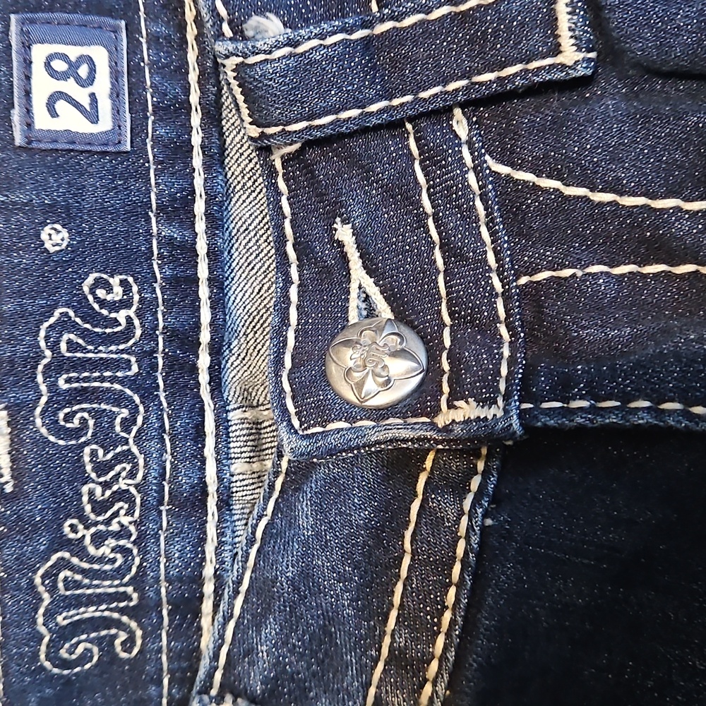 Miss Me Signature Boot Low-Rise Embellished Distressed Denim Jeans-NWOT - Picture 14 of 16